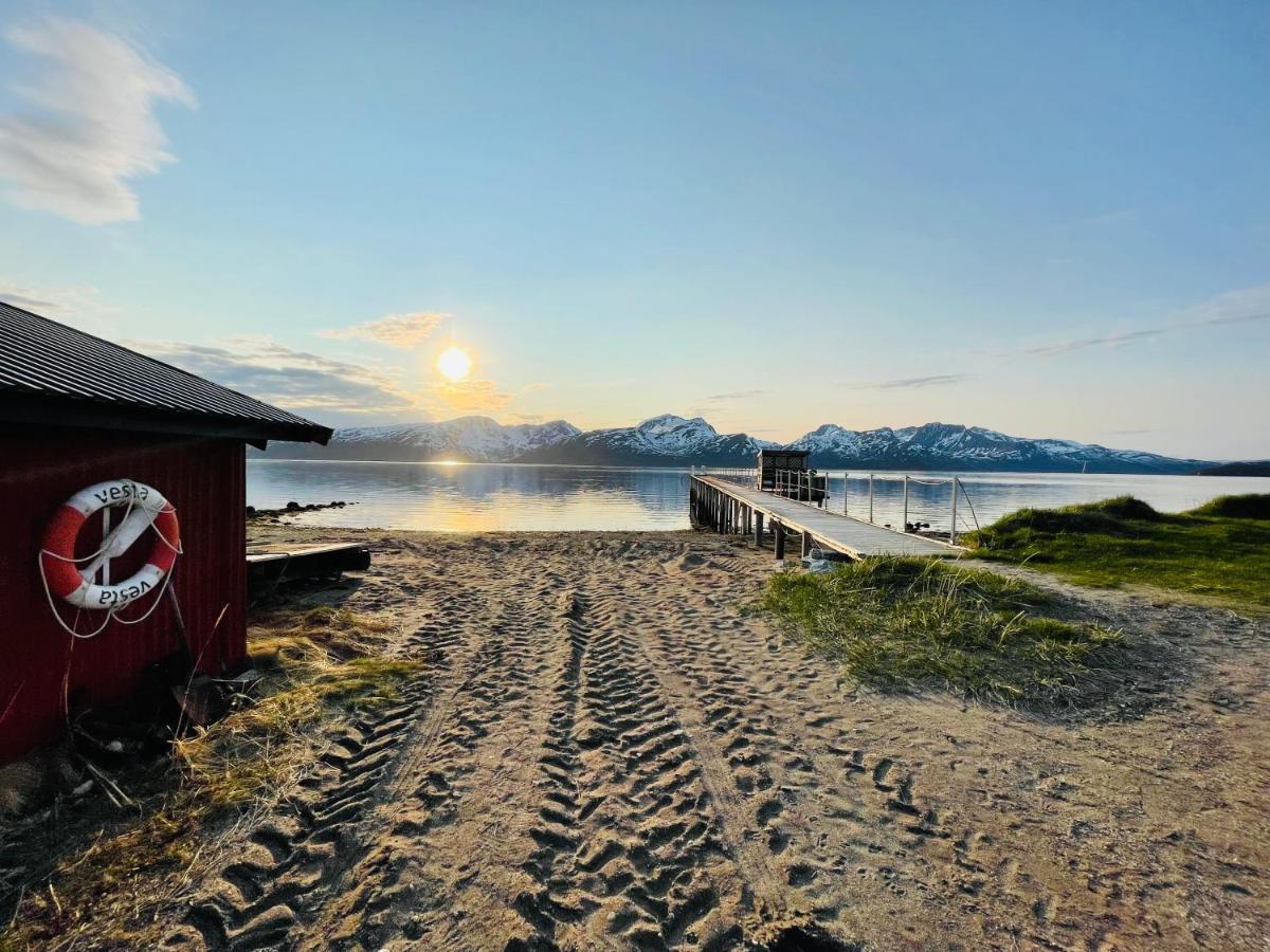 Skittenelv Lodge & Camping Tromsø Exteriör bild